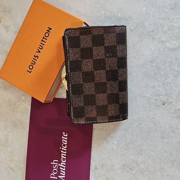 ✨️AUTHENTIC✨️ Louis Vuitton Ebene Damier Kiss Wallet - Picture 2 of 16